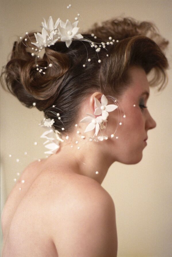 Свадебная укладка популярного московского парикмахера Г.Наджарова, 1987 год - Sputnik Lietuva