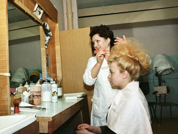 В салоне Модные прически в городе Радужный, 1987 год - Sputnik Lietuva