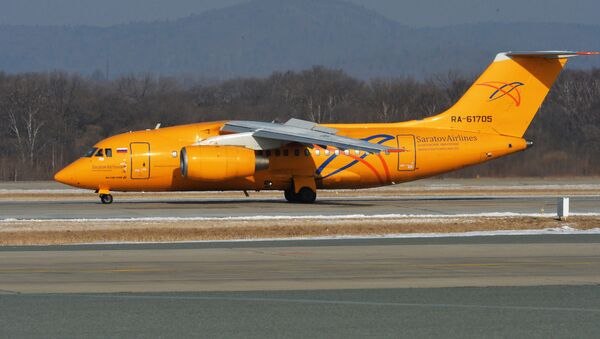 Самолет Ан-148-100В авиакомпании Саратовские авиалинии, архивное фото - Sputnik Литва