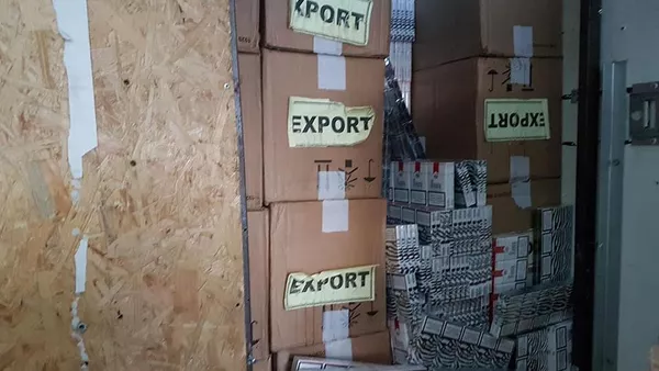 Į slaptavietę netilpusias cigaretes latvis vežė atvirai - Sputnik Lietuva