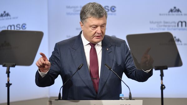 Президент Украины Петр Порошенко на 54-й Мюнхенской конференции по безопасности - Sputnik Литва