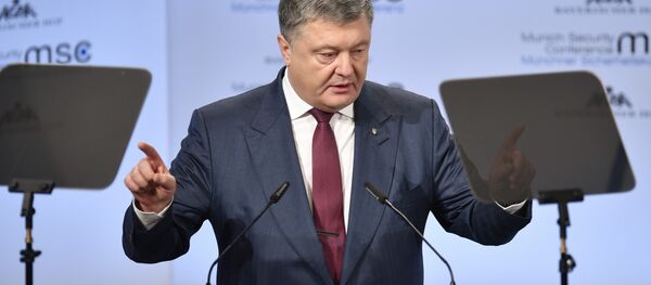 Президент Украины Петр Порошенко на 54-й Мюнхенской конференции по безопасности - Sputnik Литва