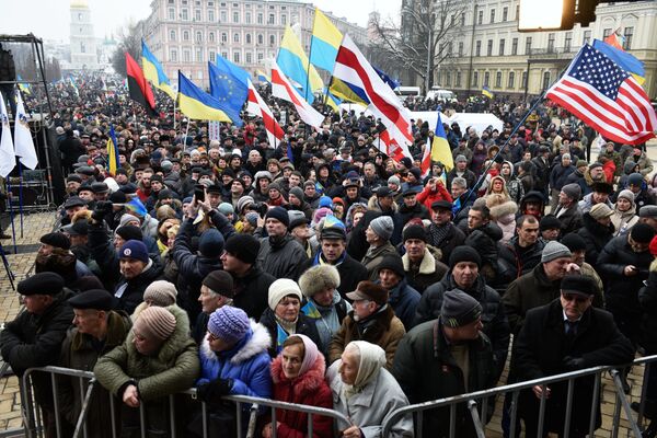 Акция с требованием отставки президента Украины П. Порошенко в Киеве Акция с требованием отставки президента Украины П. Порошенко в Киеве - Sputnik Lietuva