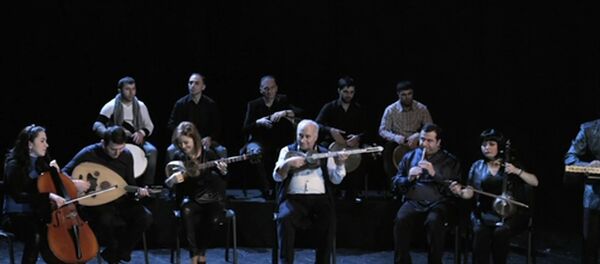 Ирландская рок-группа U2 в импровизации азербайджанских музыкантов - Sputnik Литва