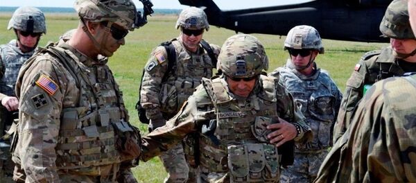 Американский генерал Гонзалвес посетил учения Анаконда-16 в Польше - Sputnik Литва