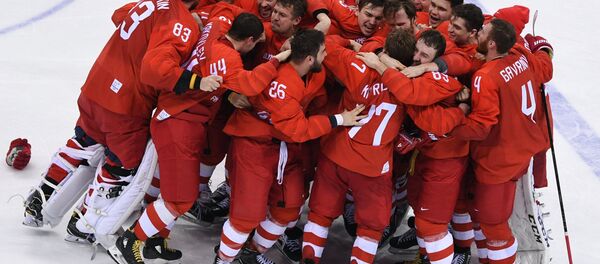 Российские хоккеисты выиграли золото Олимпиады в Пхенчхане - Sputnik Литва