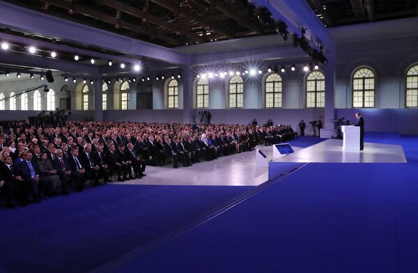 Ежегодное послание президента РФ В. Путина Федеральному собранию - Sputnik Литва