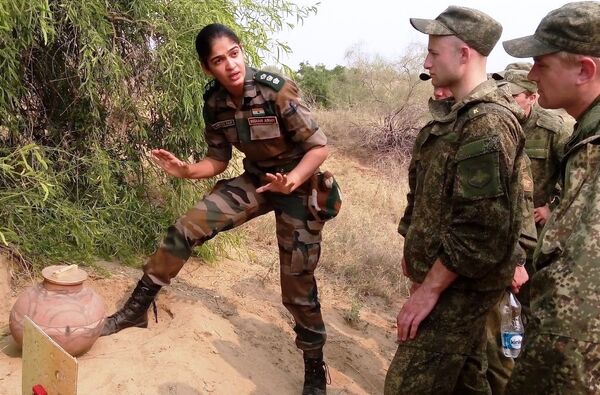 Женщина-офицер индийской армии - Sputnik Lietuva