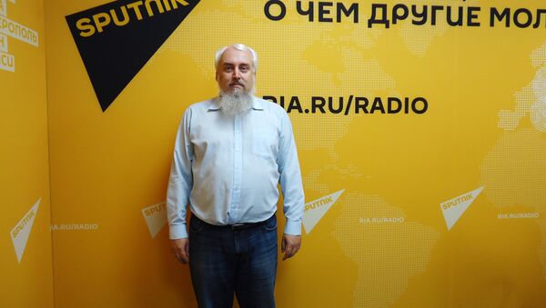 Михаил Смолин - кандидат исторических наук, политолог, архивное фото - Sputnik Литва