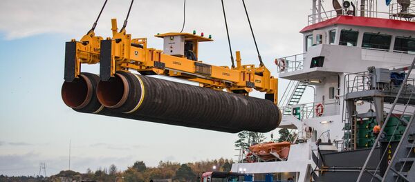 Перевалка труб для Северного потока - 2 в немецком порту Мукран, архивное фото - Sputnik Литва