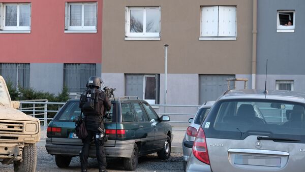 На месте захвата заложников в коммуне Треб на юге Франции, 23 марта 2018 года - Sputnik Литва