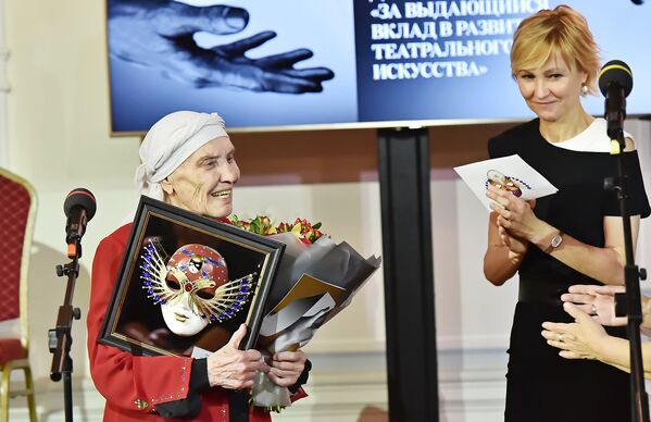 Специальная церемония, посвященная чествованию лауреатов самой почетной награды, премии Золотая маска За выдающийся вклад в развитие театрального искусства - Sputnik Литва