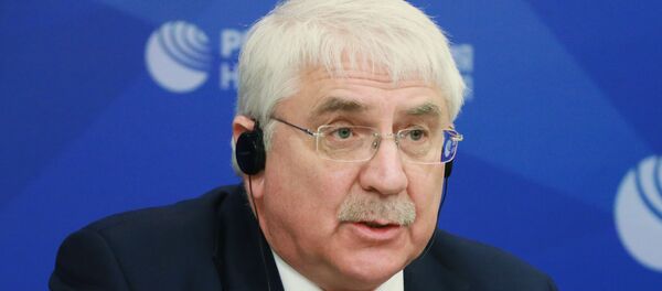 Пресс-конференция по итогам работы миссии международных наблюдателей на выборах президента РФ - Sputnik Литва