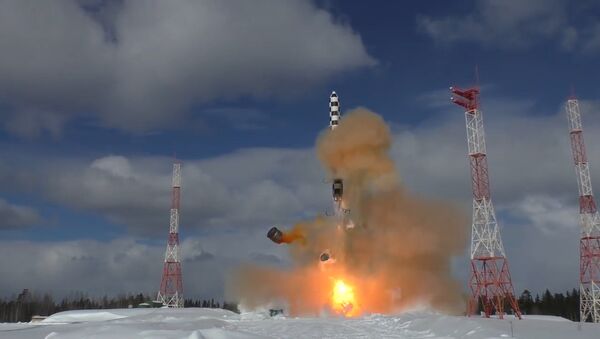 Минобороны опубликовало видео испытания ракеты Сармат - Sputnik Литва