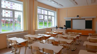 Подготовка школ к учебному году, архивное фото