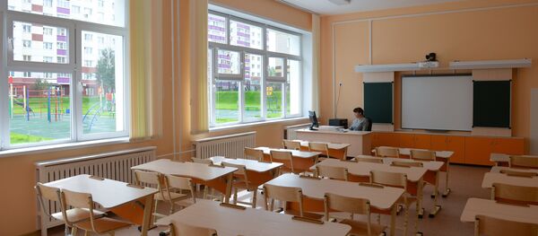 Подготовка школ к учебному году, архивное фото - Sputnik Литва