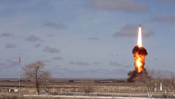Испытание в Казахстане ракеты российской системы ПРО - Sputnik Литва