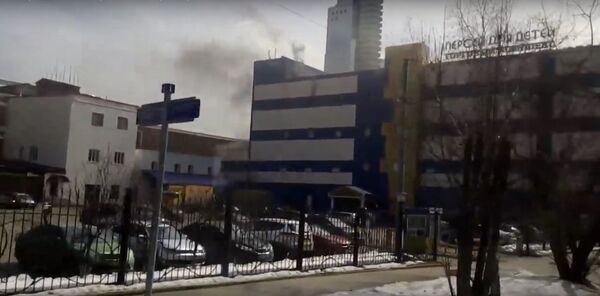 Пожар в ТЦ Персей в Москве, 04.04.2018 Пожар в ТЦ Персей в Москве, 04.04.2018 - Sputnik Lietuva