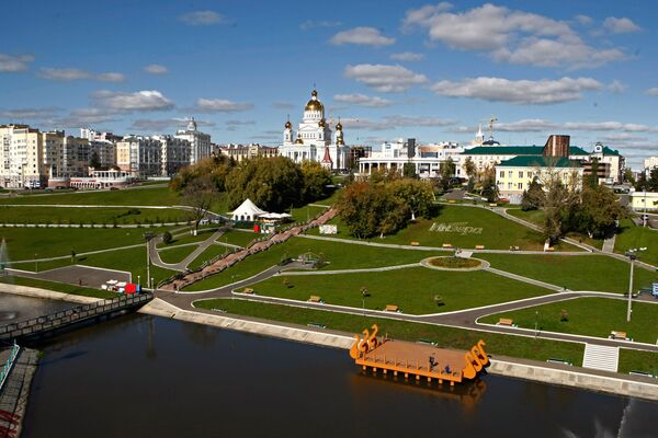 Вид на центральную часть города с аттракциона Колесо обозрения в Саранске - Sputnik Литва
