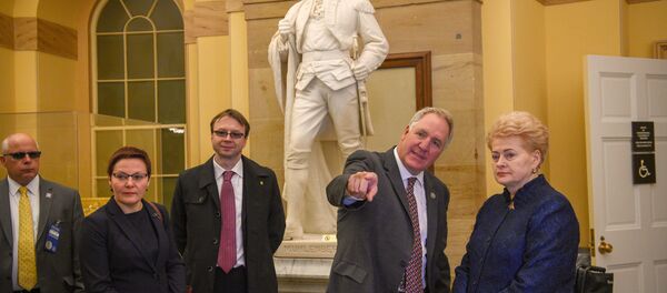 Даля Грибаускайте в Вашингтоне встретилась с когрессменом Джоном Шимкусом Даля Грибаускайте в Вашингтоне встретилась с когрессменом Джоном Шимкусом - Sputnik Lietuva