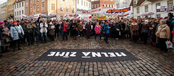 Protestai Rygoje prieš reformas rusų mokyklose Protestai Rygoje prieš reformas rusų mokyklose - Sputnik Lietuva