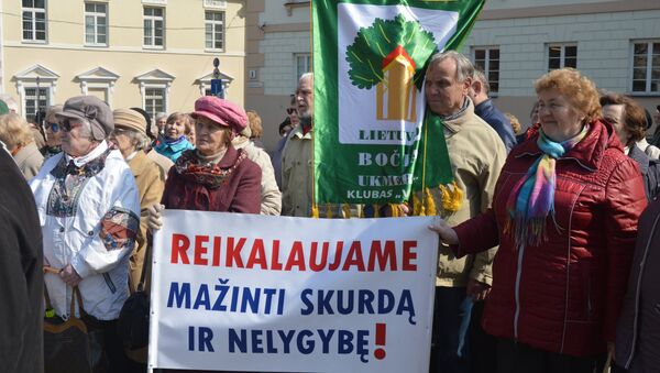 Митинг пенсионеров у президентского дворца в Вильнюсе, 12 апреля 2018 года - Sputnik Lietuva