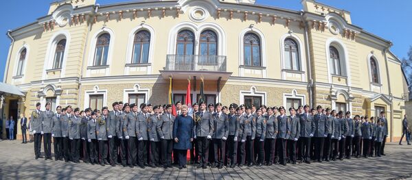 Грибаускайте приняла присягу у кадетов Грибаускайте приняла присягу у кадетов - Sputnik Lietuva