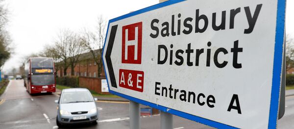 Указательный знак в больницу Солсбери, откуда была выписана Юлия Скрипаль - Sputnik Литва