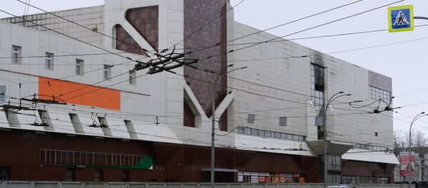 Здание торгового центра Зимняя вишня после пожара - Sputnik Литва