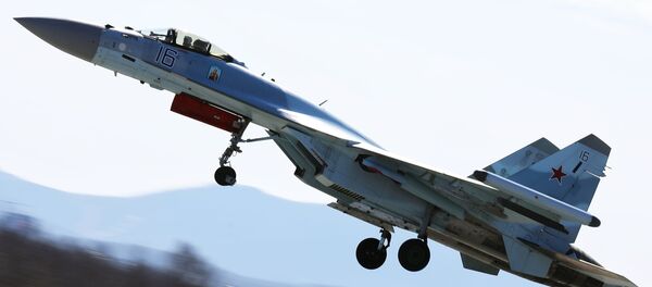 Истребитель Су-35 на соревнованиях военных летчиков Авиадартс-2018 в Приморье Истребитель Су-35 на соревнованиях военных летчиков Авиадартс-2018 в Приморье - Sputnik Lietuva