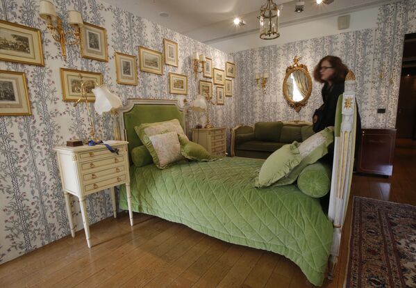 Парижский Hotel Ritz продает с аукциона мебель и предметы интерьера - Sputnik Литва