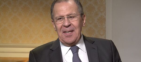 Лавров высмеял предположения о слежке ГРУ за почтой Юлии Скрипаль - Sputnik Литва