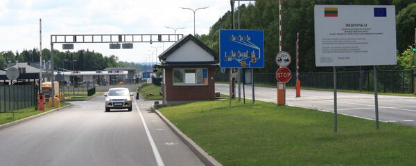 Выезд с КПП Мядининкай Выезд с КПП Мядининкай - Sputnik Литва