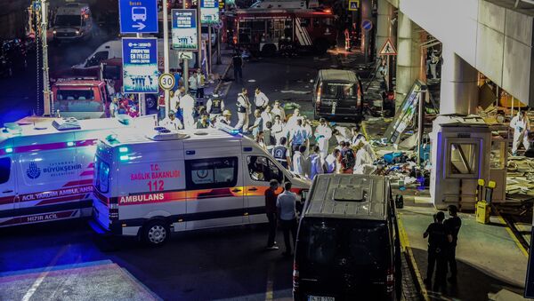 Террористическая атака в аэропорту Стамбула - Sputnik Литва