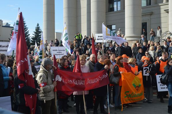 Митинг медиков в Вильнюсе, 26 апреля 2018 года - Sputnik Литва