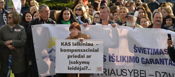 Митинг медиков в Вильнюсе, 26 апреля 2018 года - Sputnik Литва