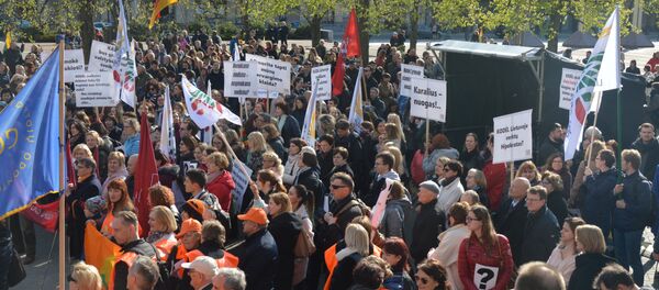 Митинг медиков в Вильнюсе, 26 апреля 2018 года - Sputnik Литва