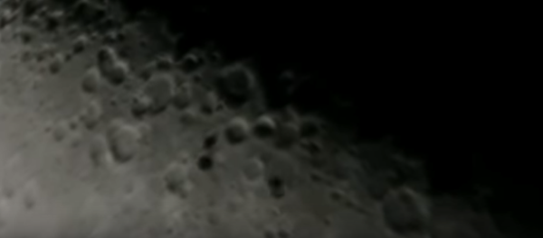 Непонятные объекты пролетели мимо Луны - Sputnik Lietuva