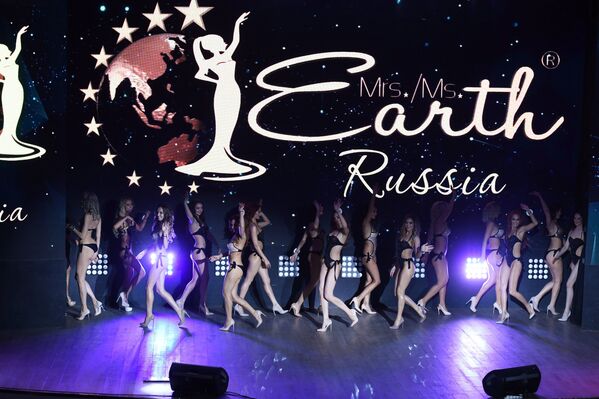 Финал конкурса красоты Mrs & Ms Russia Earth 2018 - Sputnik Литва