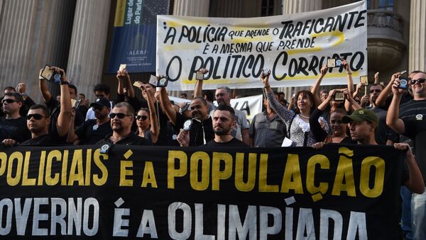Полиция Рио-де-Жанейро не согласна с низкими зарплатами - Sputnik Lietuva