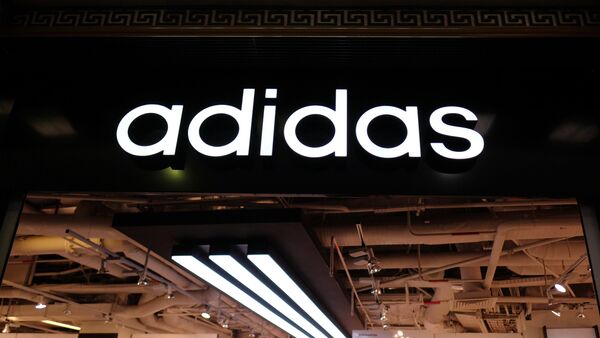 Магазин спортивной одежды Adidas. - Sputnik Литва