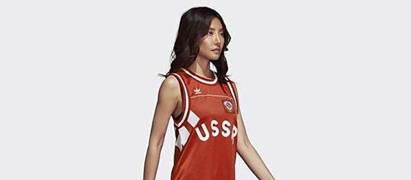 Новая коллекция Adidas с советской символикой Новая коллекция Adidas с советской символикой - Sputnik Lietuva