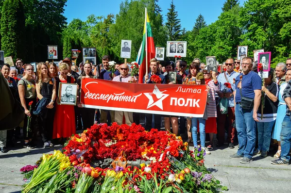 Бессмертный полк в Литве, 9 Мая 2018 года - Sputnik Lietuva