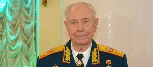 Экс-министр обороны СССР Дмитрий Язов - Sputnik Литва
