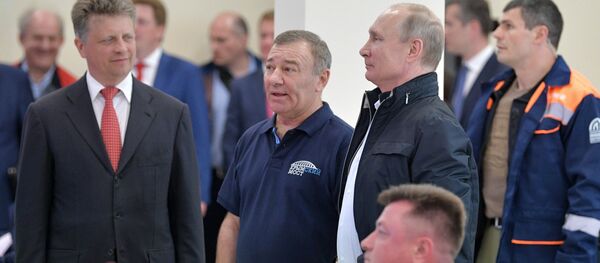 Президент РФ В. Путин принял участие в открытии Крымского моста Президент РФ В. Путин принял участие в открытии Крымского моста - Sputnik Lietuva