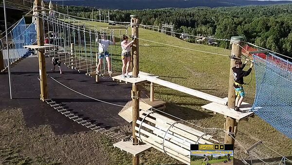 Открытие парка аттракционов в парке Лиепкалнис - Sputnik Lietuva