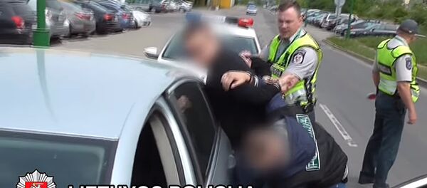 Полиция задержала жителя Клайпеды, подозреваемого в развращении малолетних Полиция задержала жителя Клайпеды, подозреваемого в развращении малолетних - Sputnik Lietuva