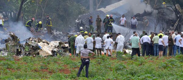 На месте крушения самолета Boeing 737 авиакомпании Cubana de Aviacion в Гаване, Куба. 18 мая 2018 - Sputnik Литва