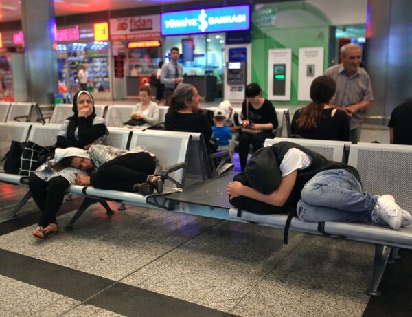 Ситуация в международном аэропорту имени Ататюрка в Стамбуле - Sputnik Литва