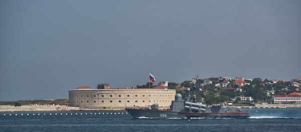 Генеральная репетиция парада кораблей ко Дню ВМФ в Севастополе - Sputnik Lietuva